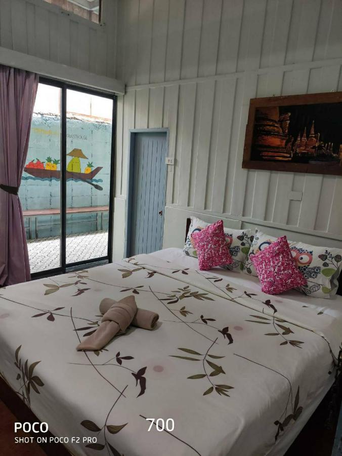 Tamarind Guesthouse Ayutthaya Exteriér fotografie