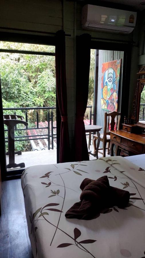 Tamarind Guesthouse Ayutthaya Exteriér fotografie
