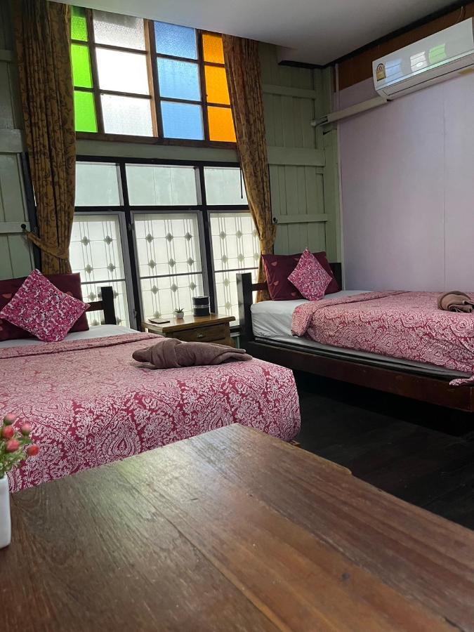 Tamarind Guesthouse Ayutthaya Exteriér fotografie